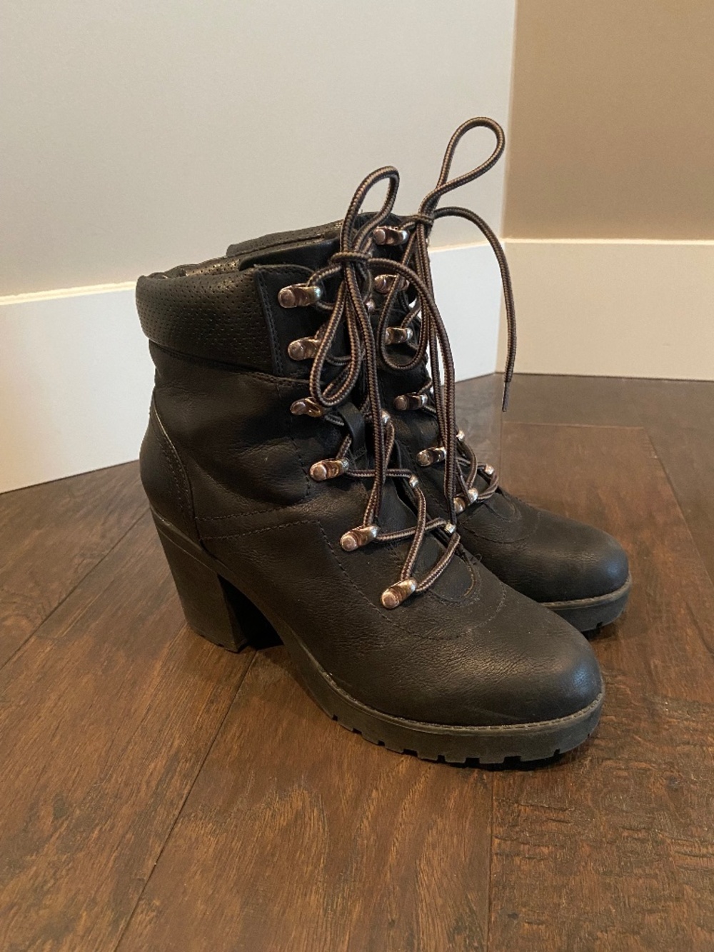 Call It Spring Heeled Lace Up Ankle Boots Women’s Size 7.5